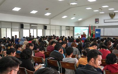 Sekretariat KSSK Bahas Mitigasi Krisis Keuangan dalam Kuliah Umum dan Diskusi Terbatas FH Unpar