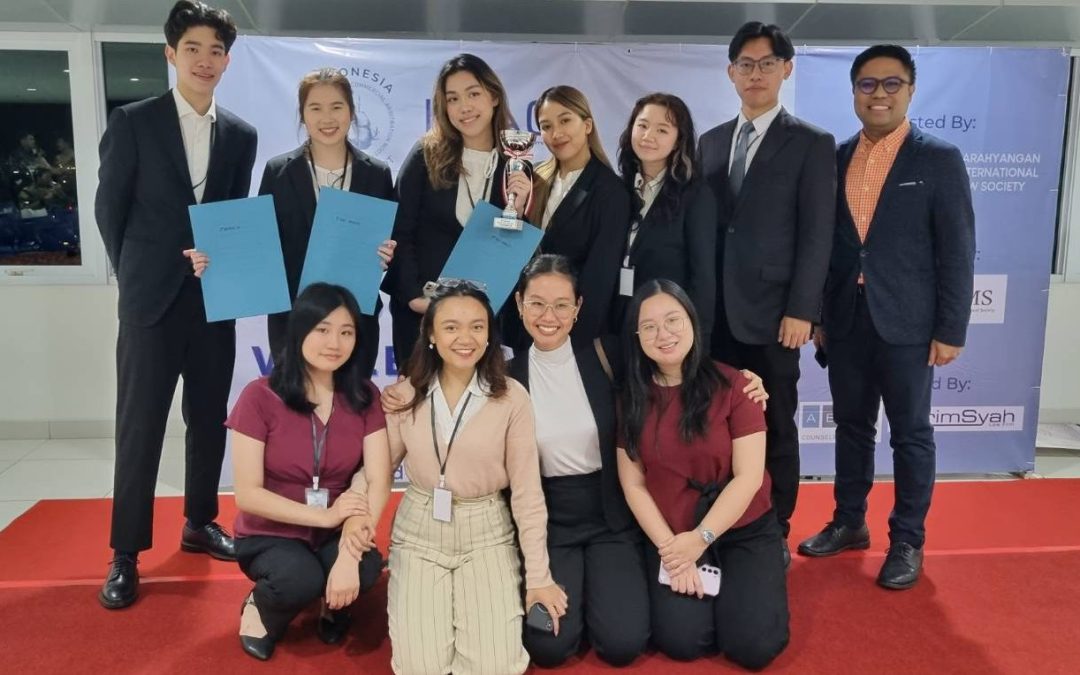 TIM PILS UNPAR RAIH 1ST RUNNER UP DAN BEST ORALIST AWARD PADA WILLEM C. VIS (INDONESIAN PRE-MOOT)